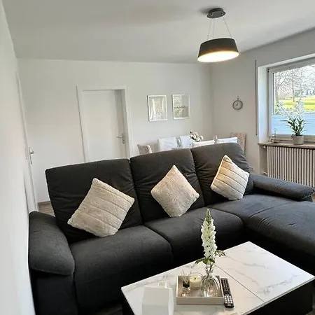 Apartment Feel Like *
